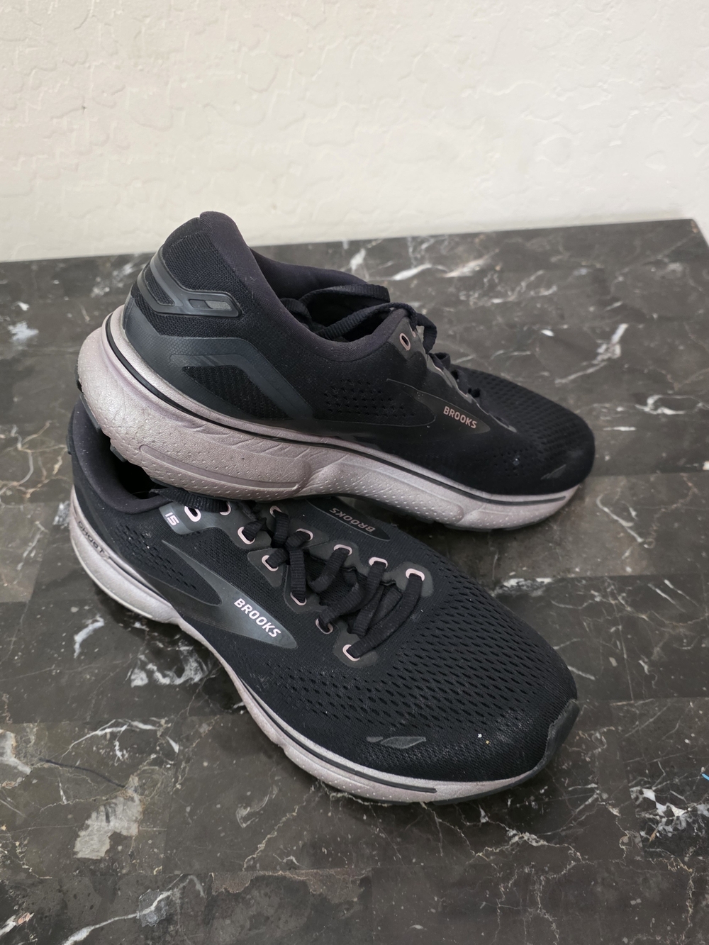 Brooks Women's Black Running Shoes